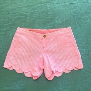 Lilly Pulitzer 5” Scallop Hem Shorts